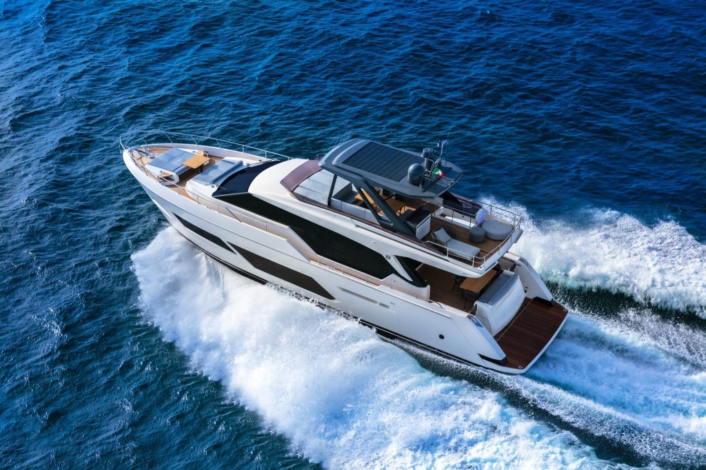 The Ferretti 720: XENTA technology flanks Ferretti Group once again - XENTA